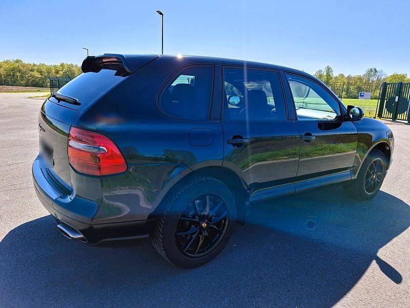 Second-hand Porsche Cayenne 290 CP (213 kW) 2007 Negru SUV