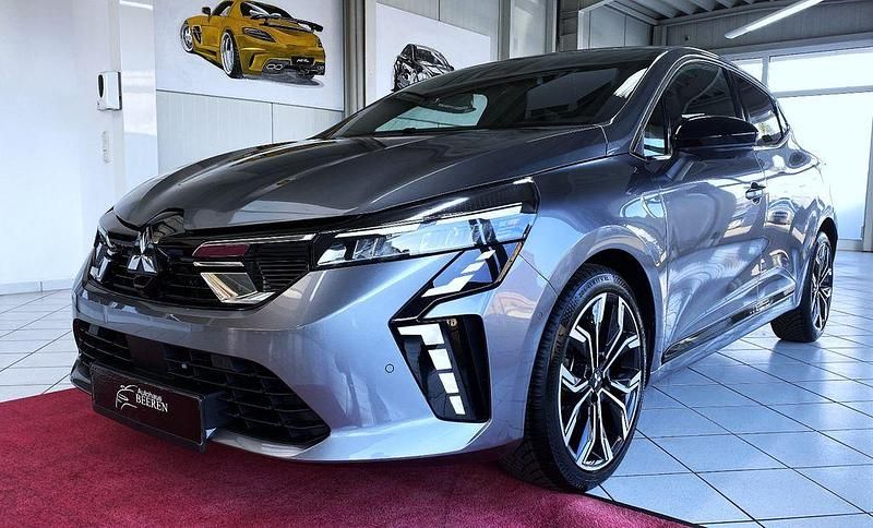 Grau Gebraucht 2023 Mitsubishi Colt Top Limousine | 17.990 € (Fairer Preis) - Bild 1/4