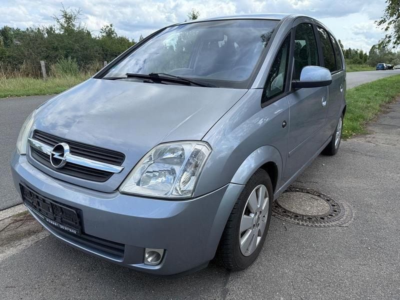 Silber Gebraucht 2004 Opel Meriva Cosmo Van / Kleinbus | 1.300 € (Guter Preis) - Bild 1/4