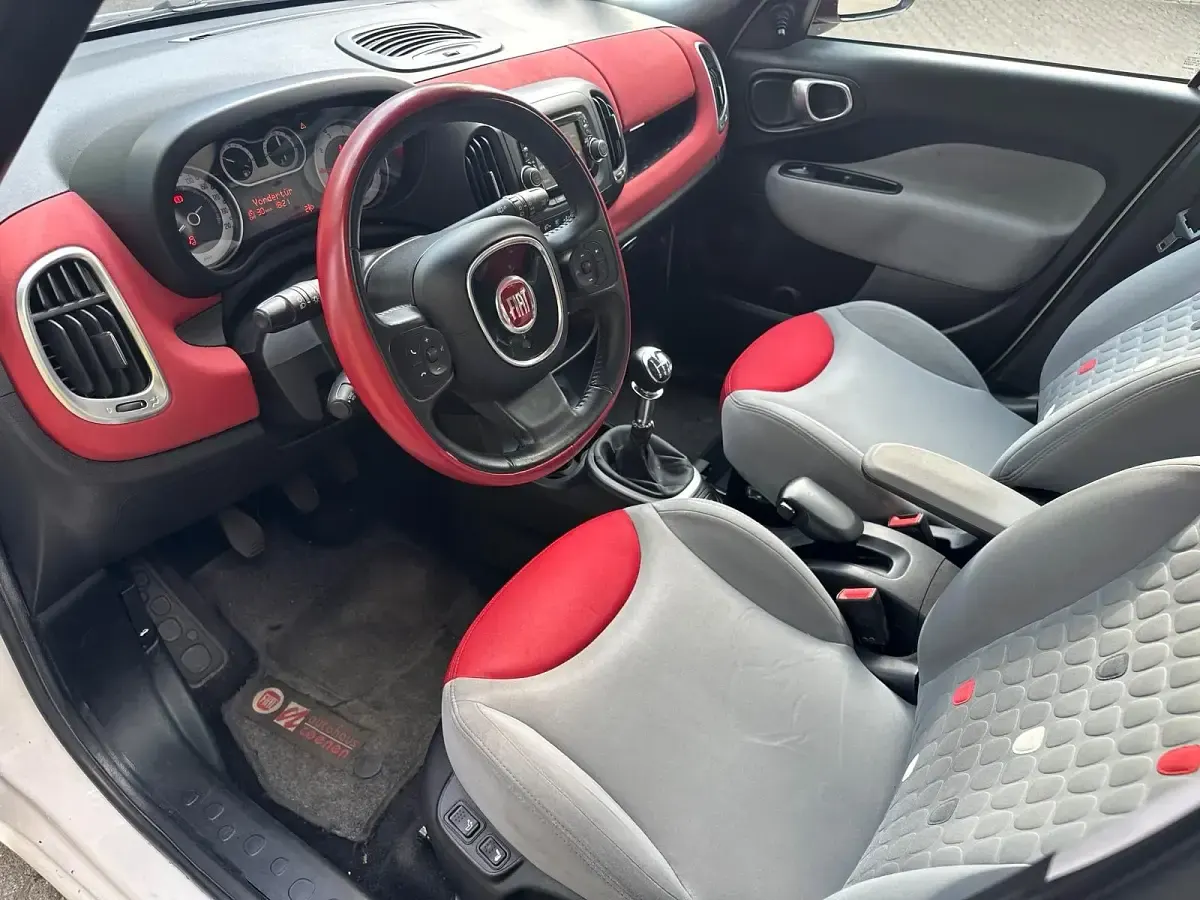 Gebraucht Fiat 500L 95 PS (69 kW) 2012 Weiß Van / Kleinbus