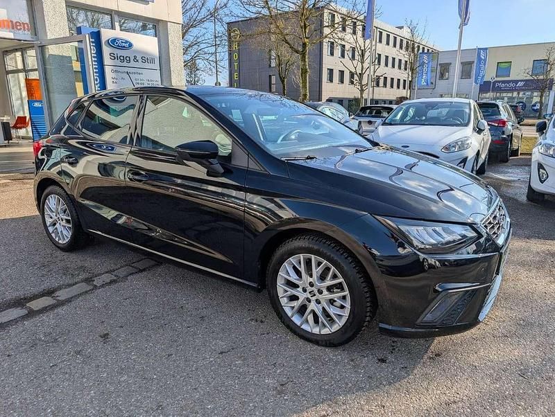 Gebraucht Seat Ibiza FR 116 PS (85 kW) 2025 Mitternachtsschwarz Kleinwagen