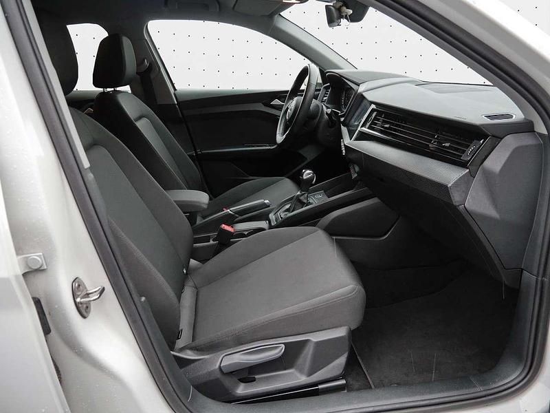 Gebraucht Audi A1 95 PS (69 kW) 2023 Cortinaweiß Limousine