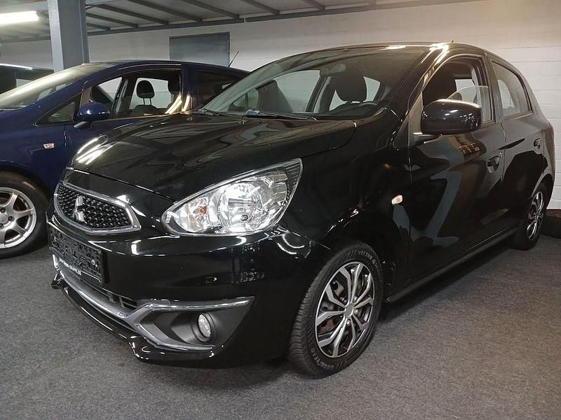 Schwarz Gebraucht 2017 Mitsubishi Space Star Edition Kleinwagen | 6.880 € (Fairer Preis) - Bild 1/4