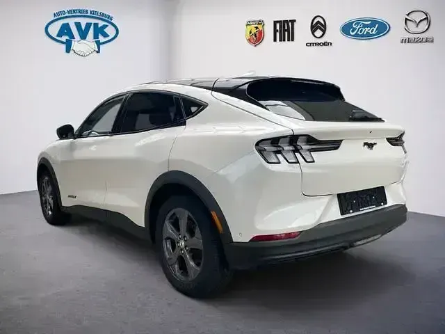 Gebraucht Ford Mustang Mach-E 216 kW (294 PS) 2023 Weiß SUV