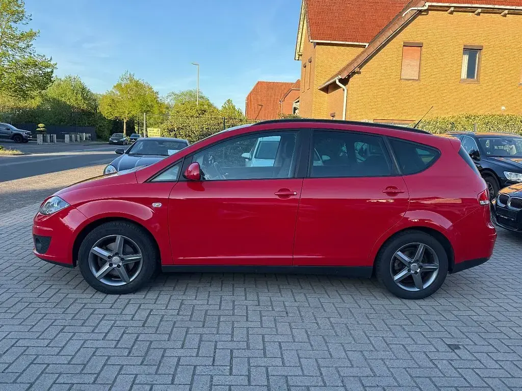 Gebraucht Seat Altea XL 125 PS (91 kW) 2015 Rot Van / Kleinbus