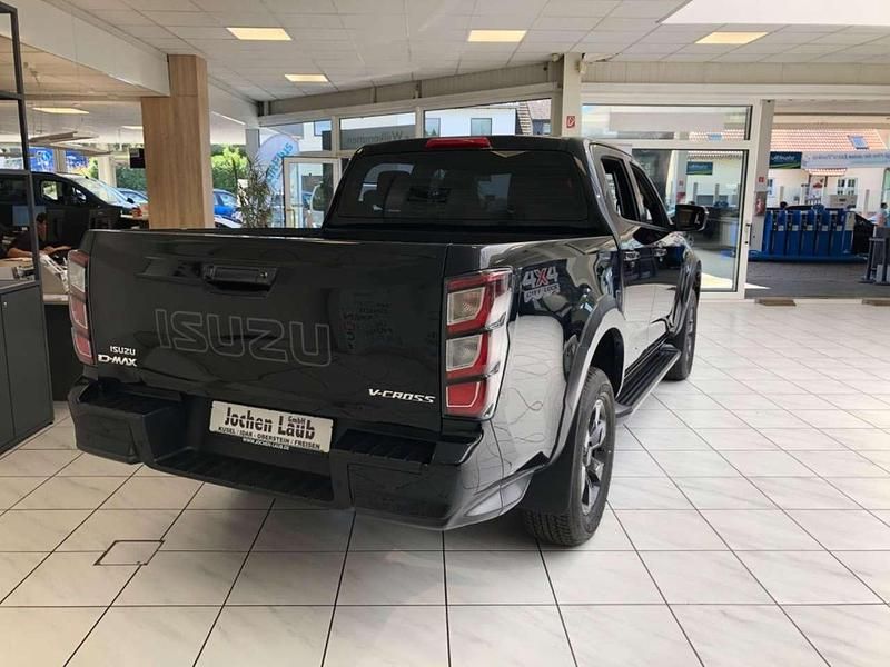 Neu Isuzu D-Max 163 PS (119 kW) 2026 Onyx black SUV