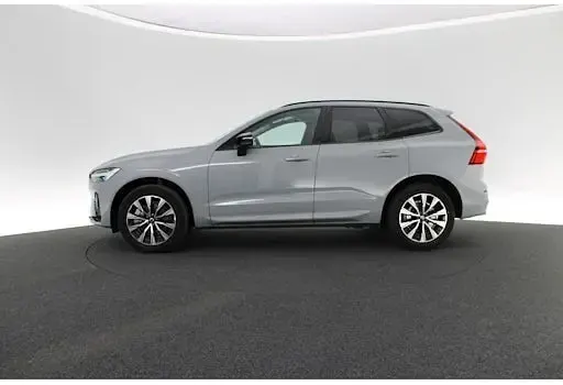 Używany Volvo XC60 Plus 197 KM (144 kW) 2024 Szary SUV