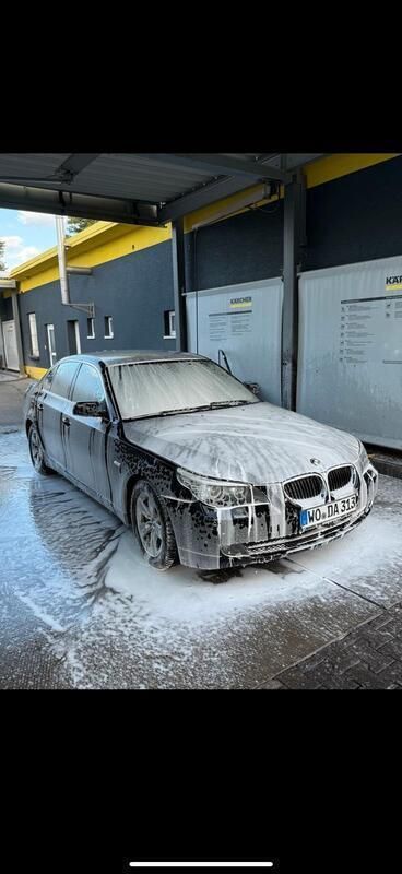 Schwarz Gebraucht 2009 BMW 520 Limousine | 6.900 € (Etwas zu teuer) - Bild 1/4