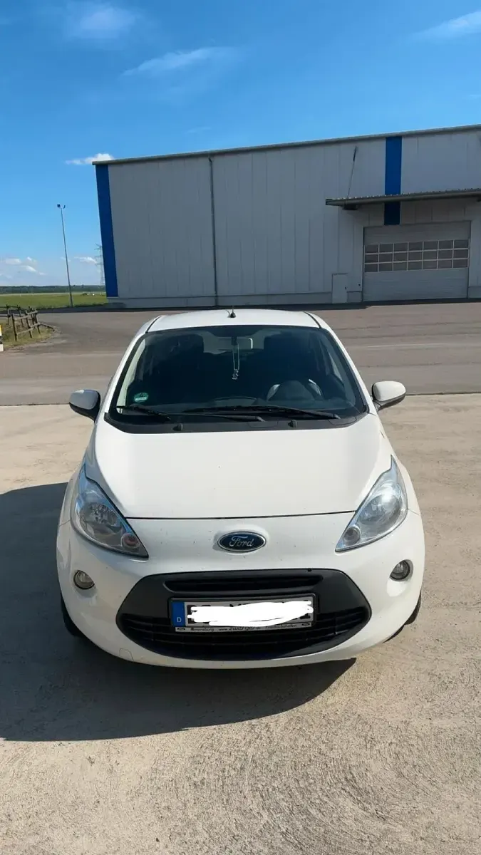 Gebraucht Ford Ka Trend 69 PS (50 kW) 2010 Weiß Kleinwagen
