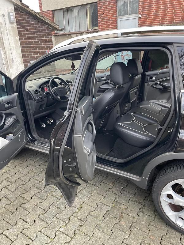 Gebraucht Ford Kuga 163 PS (119 kW) 2010 Schwarz SUV