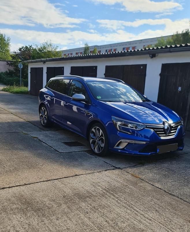 Blau Gebraucht 2016 Renault Mégane GT Line GT-Line Kombi | 11.299 € (Fairer Preis) - Bild 1/4