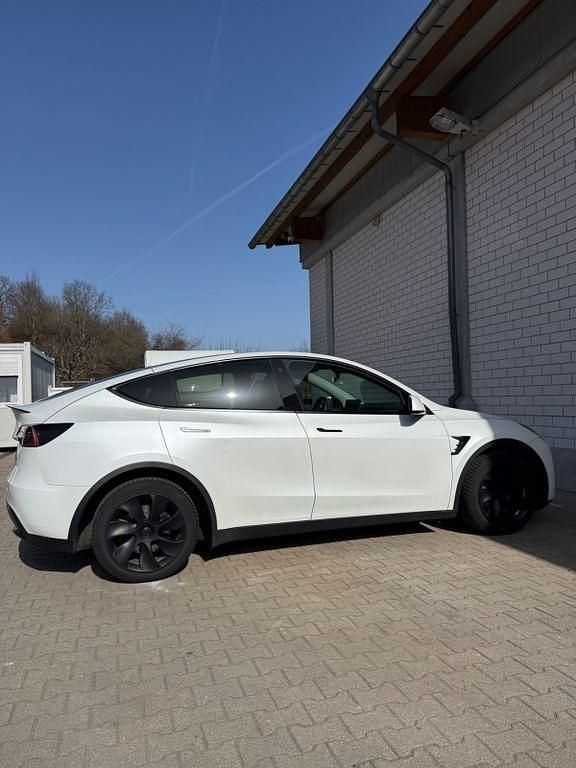 Gebraucht Tesla Model Y Long Range AWD 378 kW (514 PS) 2022 Weiß SUV