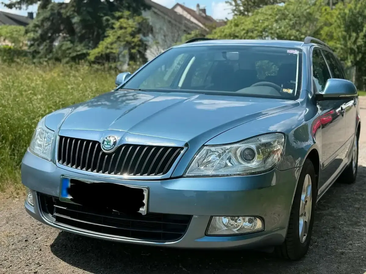 Usata Skoda Octavia 160 CV (117 kW) 2009 Blu Station wagon
