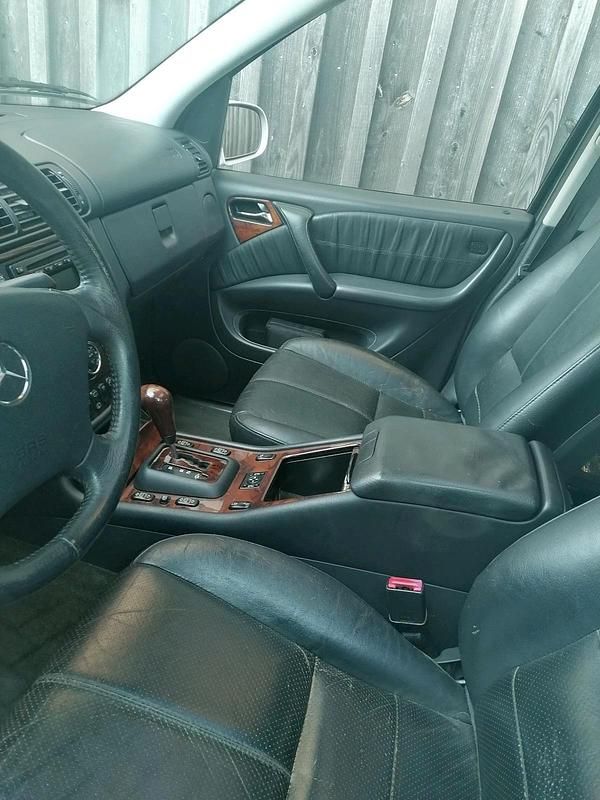 Gebraucht Mercedes ML400 250 PS (183 kW) 2004 Silber SUV