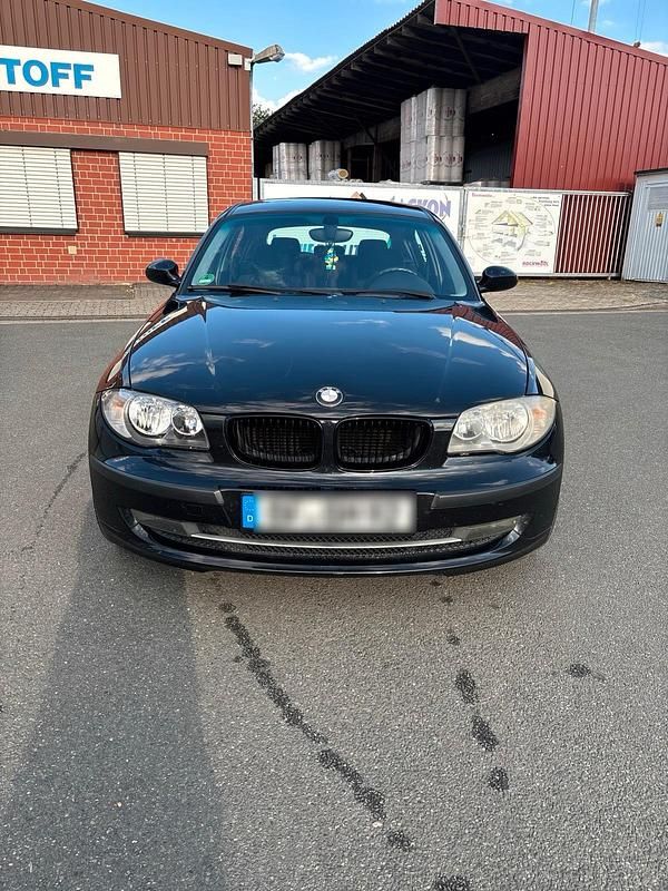 Gebraucht BMW 116 116 PS (85 kW) 2007 Schwarz Kleinwagen