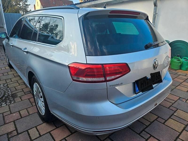 Gebraucht VW Passat Comfortline 150 PS (110 kW) 2015 Grau Kombi