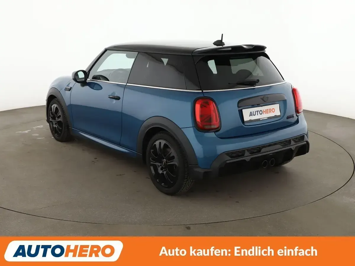 Używany Mini John Cooper Works 178 KM (130 kW) 2021 Niebieski Hatchback