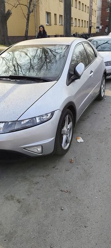 Gebraucht Honda Civic 140 PS (102 kW) 2008 Silber Kleinwagen