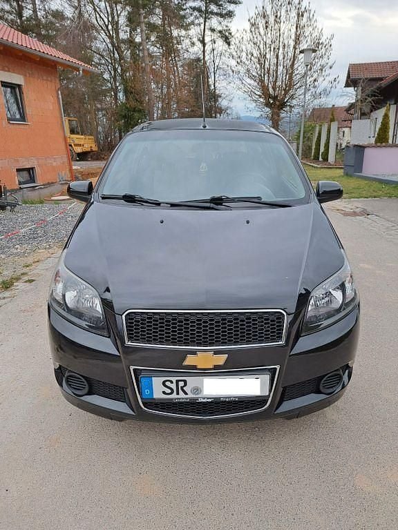 Gebraucht Chevrolet Aveo 84 PS (61 kW) 2011 Schwarz Kleinwagen