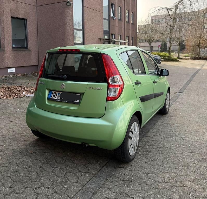 Gebraucht Suzuki Splash Comfort 65 PS (47 kW) 2009 Grün Kleinwagen
