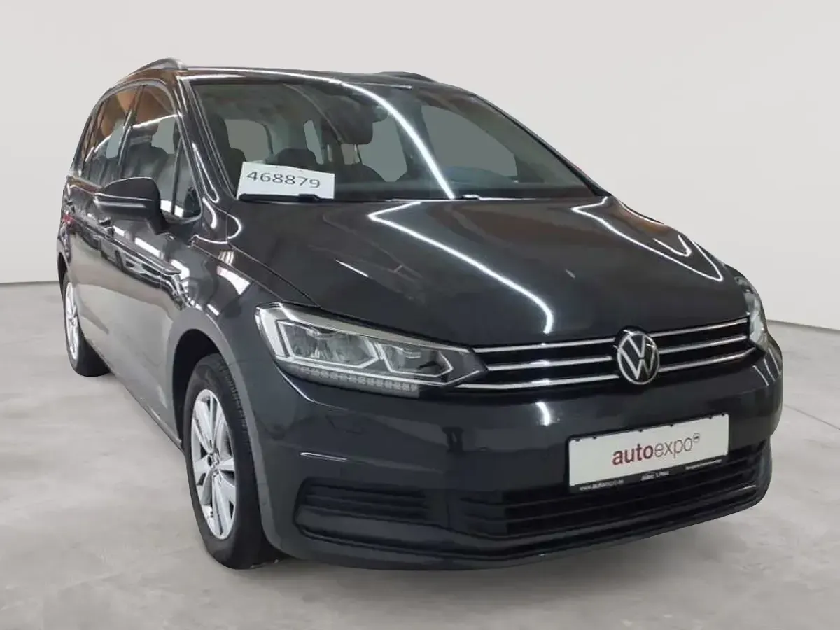 Gebraucht VW Touran Comfortline 122 PS (89 kW) 2022 Van / Kleinbus