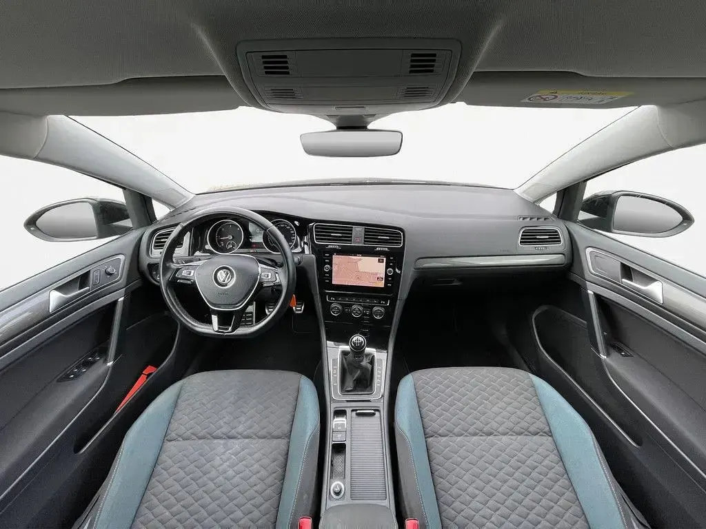 Gebraucht VW Golf VII IQ Drive 116 PS (85 kW) 2019 Blau Limousine
