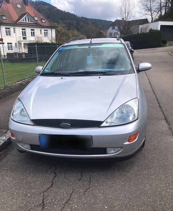 Gebraucht Ford Focus 101 PS (74 kW) 2001 Kombi