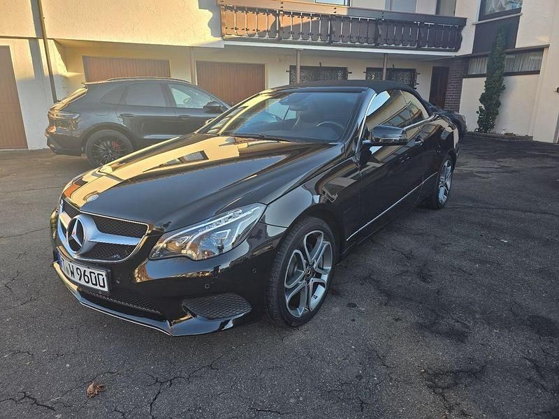 Gebraucht Mercedes E250 211 PS (155 kW) 2016 Schwarz Cabrio