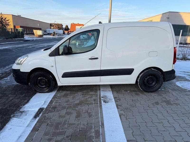 Gebraucht Citroën Berlingo Advance 75 PS (55 kW) 2008 Weiß Van / Kleinbus