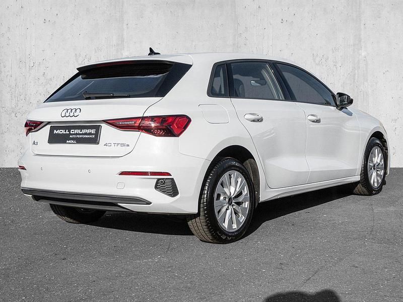 Gebraucht Audi A3 204 PS (150 kW) 2022 Gletscherweiß metallic Limousine