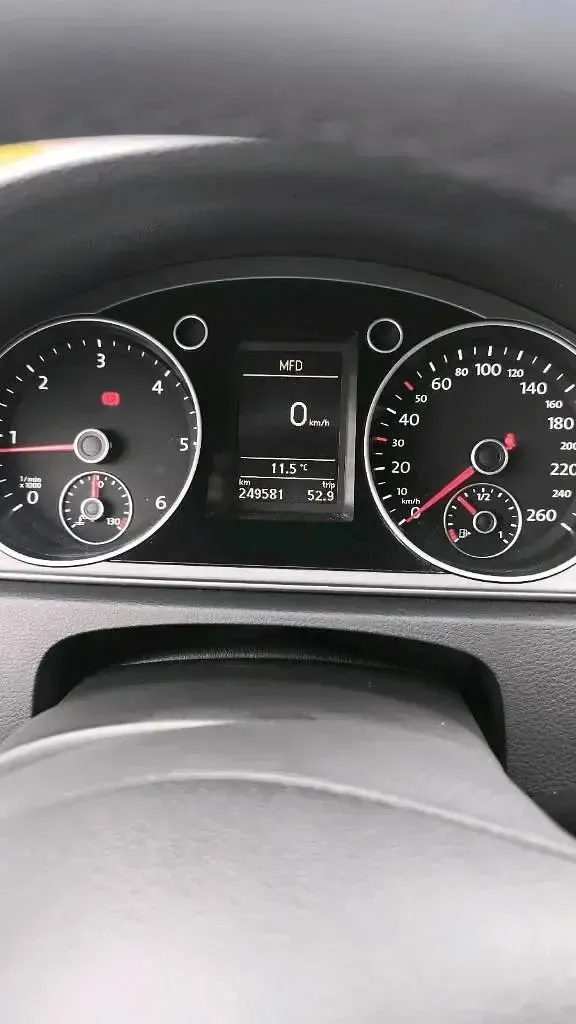 Gebraucht VW Passat 140 PS (102 kW) 2012 Blau Kombi