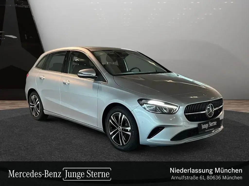 Gebraucht Mercedes B200 Progressive 163 PS (119 kW) 2025 Silber Kleinwagen