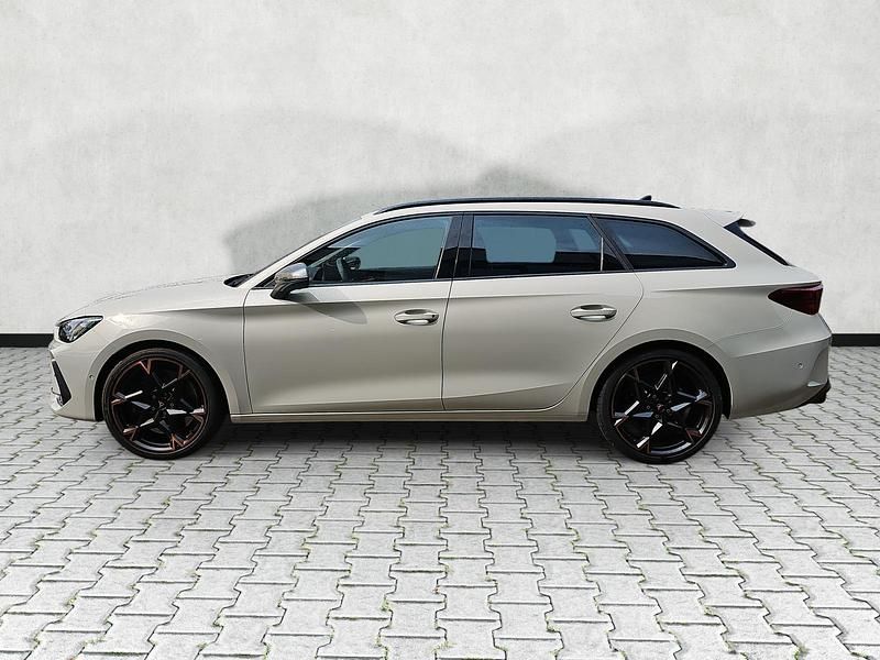 Neu Cupra Leon VZ 333 PS (244 kW) 2025 Taigagrau metallic Kombi