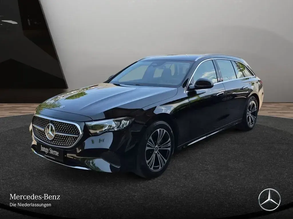 Gebraucht Mercedes E200 Advanced 204 PS (150 kW) 2025 Schwarz Limousine