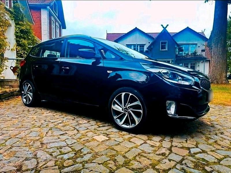 Gebraucht Kia Carens 135 PS (99 kW) 2016 Schwarz Van / Kleinbus