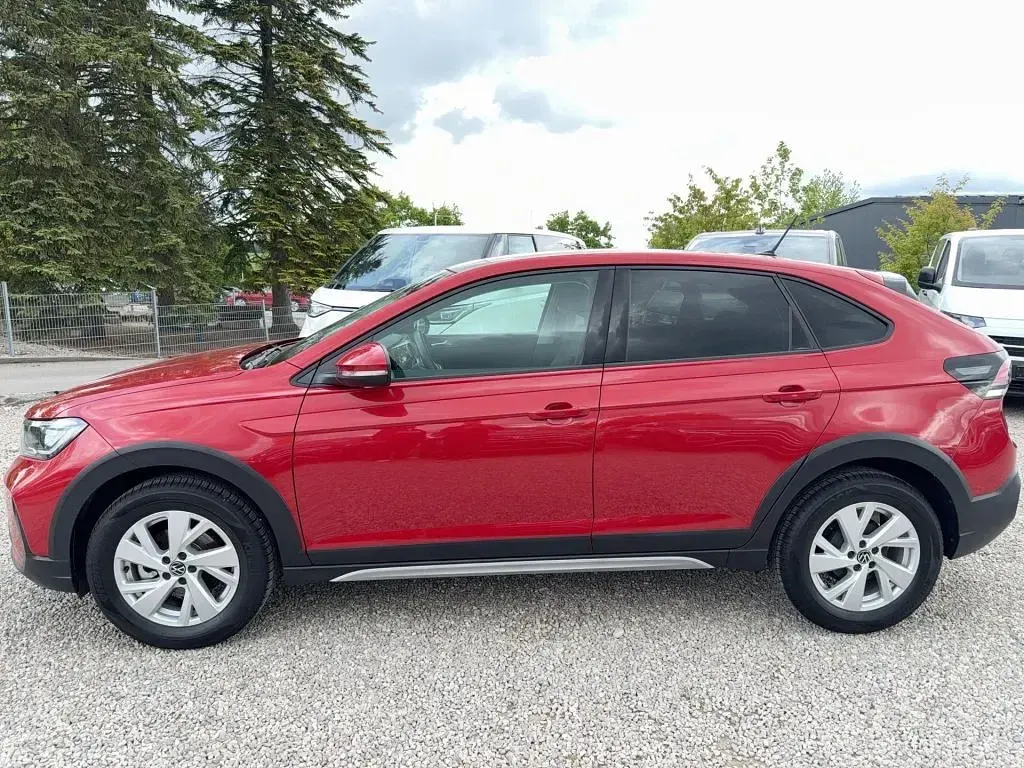 Gebraucht VW Taigo Life 95 PS (69 kW) 2023 Kings red SUV