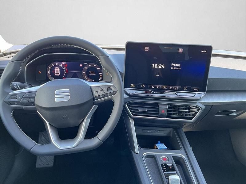 Gebraucht Seat Leon 150 PS (110 kW) 2026 Magnetic grau metallic (metallic) Limousine