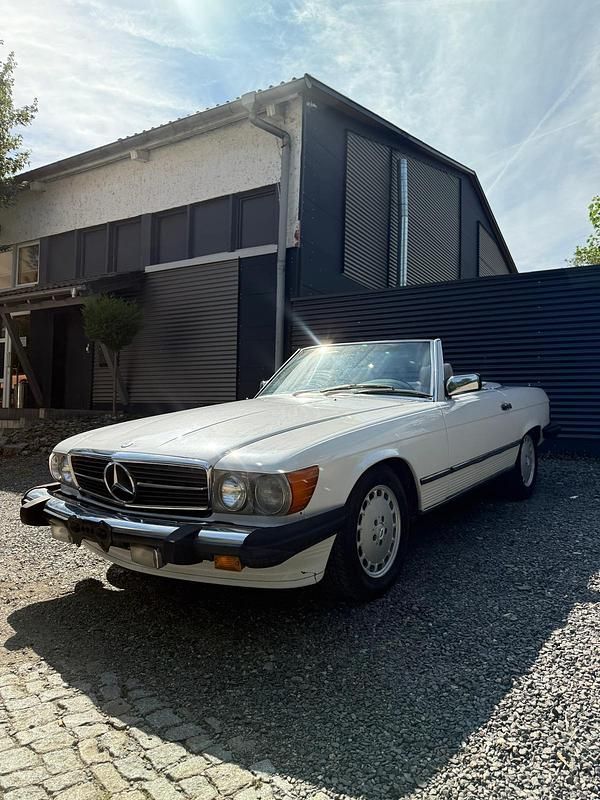 Weiß Gebraucht 1986 Mercedes 560 Cabrio | 13.500 € - Bild 1/4