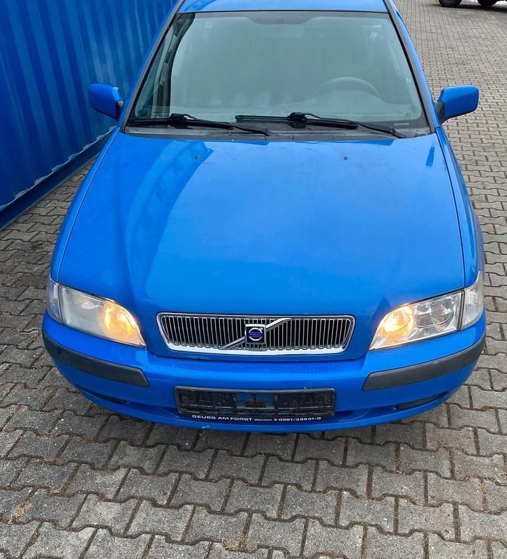 Gebraucht Volvo V40 122 PS (89 kW) 2001 Blau Kombi
