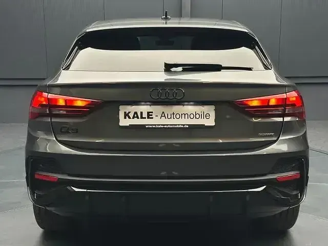 Gebraucht Audi Q3 Sportback S-Line 320 PS (235 kW) 2021 Mythosschwarz metallic SUV
