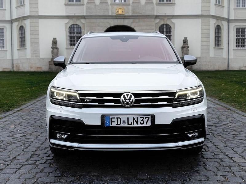 Weiß Gebraucht 2019 VW Tiguan Allspace SUV | 28.800 € (Fairer Preis) - Bild 1/4