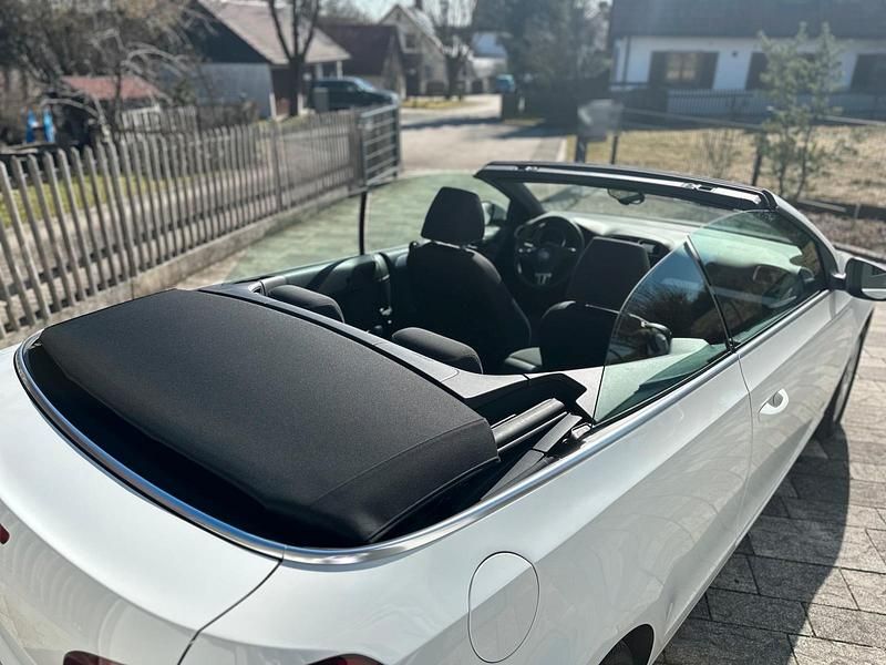 Gebraucht VW Golf Cabriolet Cup 122 PS (89 kW) 2014 Weiß Cabrio