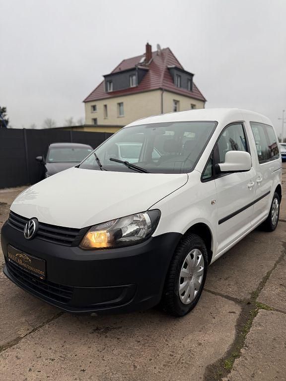 Gebraucht VW Caddy Trendline 102 PS (75 kW) 2012 Weiß Van / Kleinbus