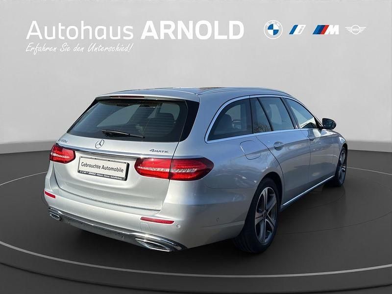 Second-hand Mercedes E400 340 CP (250 kW) 2018 Argintiu Berlinǎ