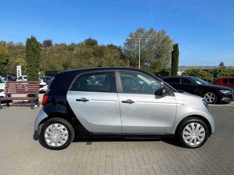 Gebraucht Smart ForFour Electric Drive 41 kW (56 PS) 2021 Silber Kleinwagen