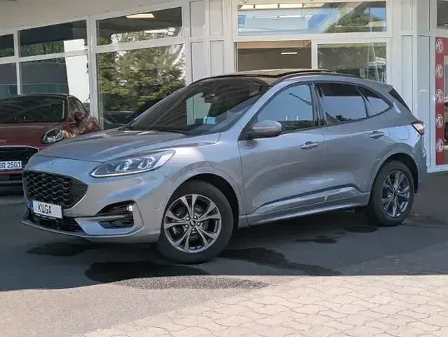 Gebraucht Ford Kuga ST-Line X 150 PS (110 kW) 2024 Silber, solar silver SUV