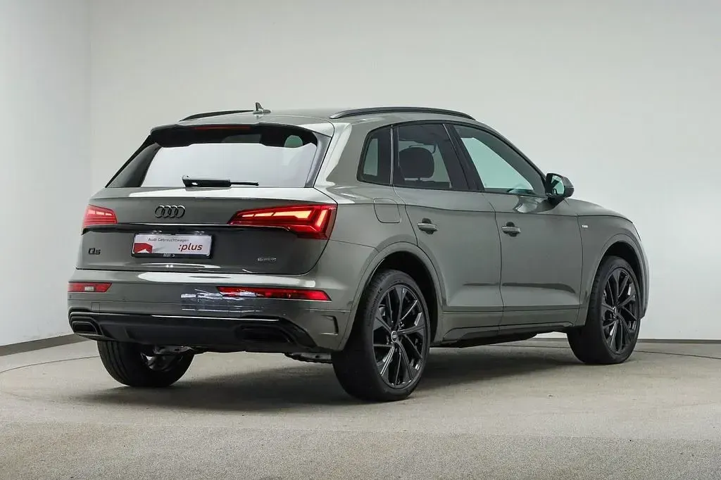 Gebraucht Audi Q5 S-Line 204 PS (150 kW) 2025 Chronosgrau metallic (metallic) SUV