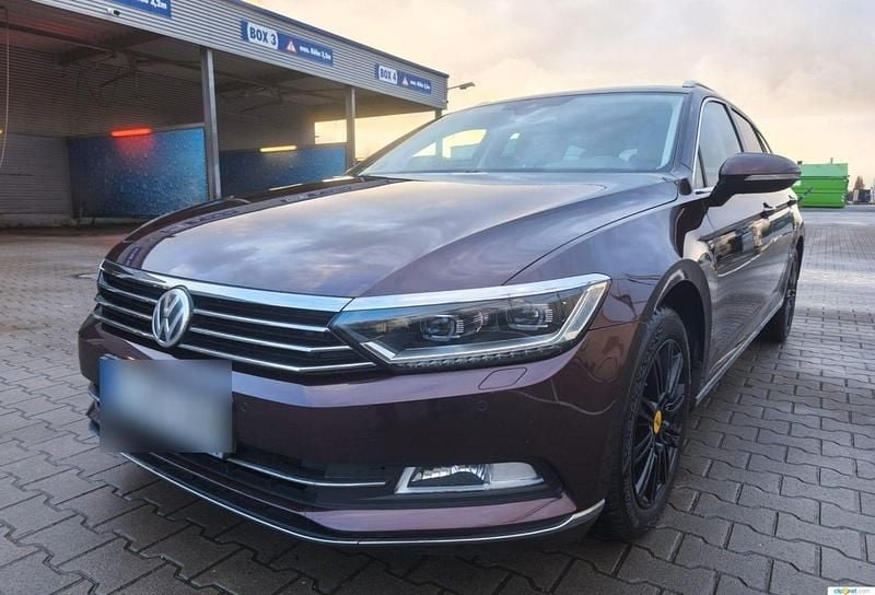 Gebraucht VW Passat Highline 190 PS (139 kW) 2015 Rot Kombi