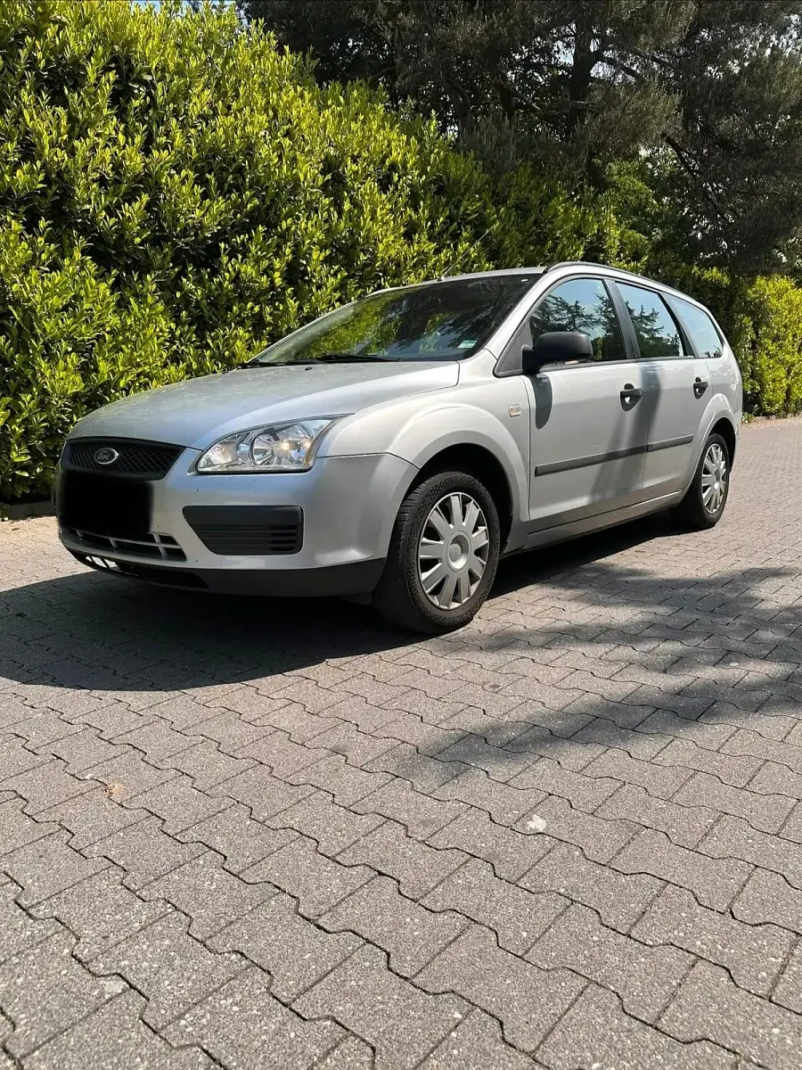 Gebraucht Ford Focus 125 PS (91 kW) 2006 Silber Kombi
