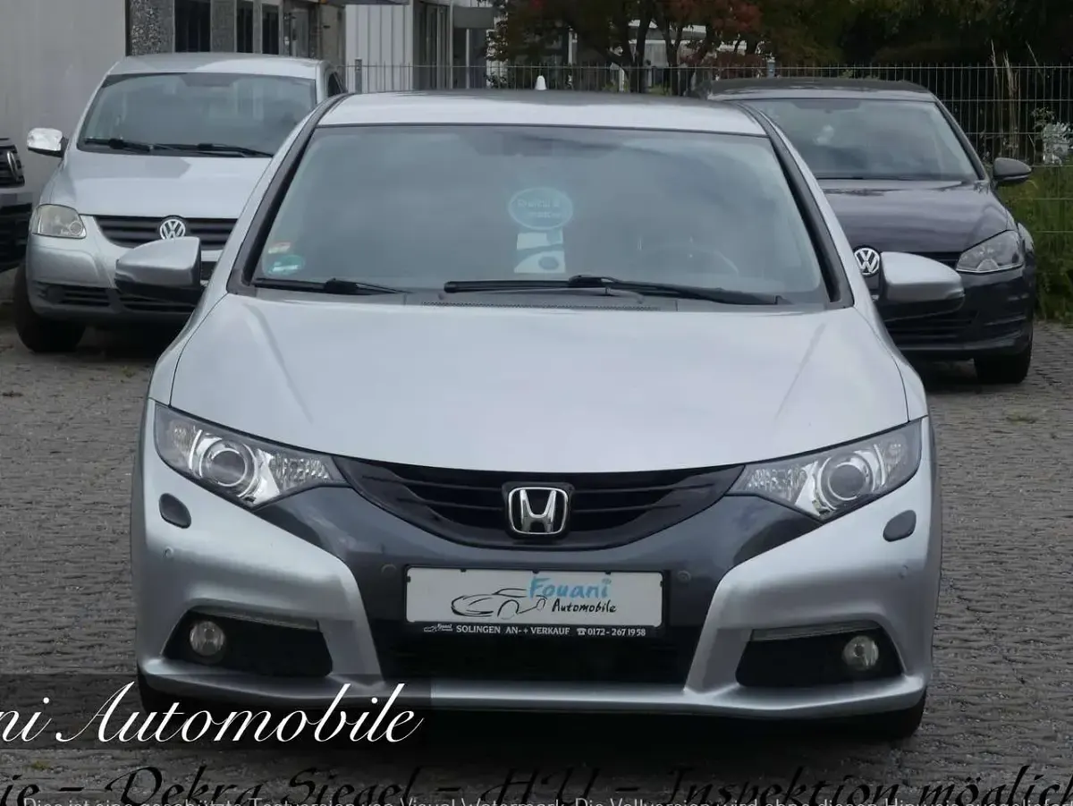 Gebraucht Honda Civic Lifestyle 141 PS (103 kW) 2014 Silber Limousine